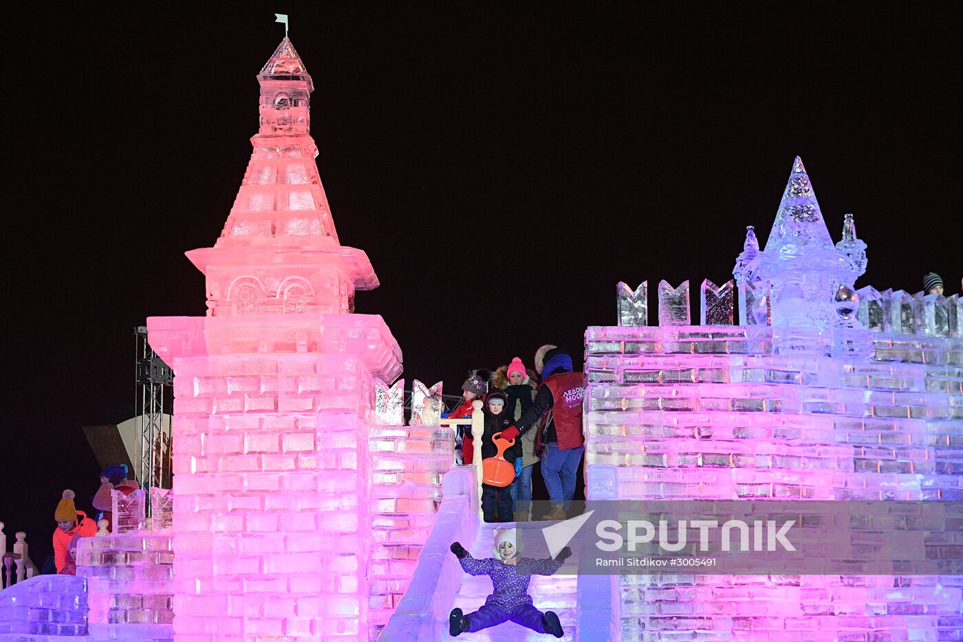 "Icy Moscow: Family Circle" festival on New Year's Eve