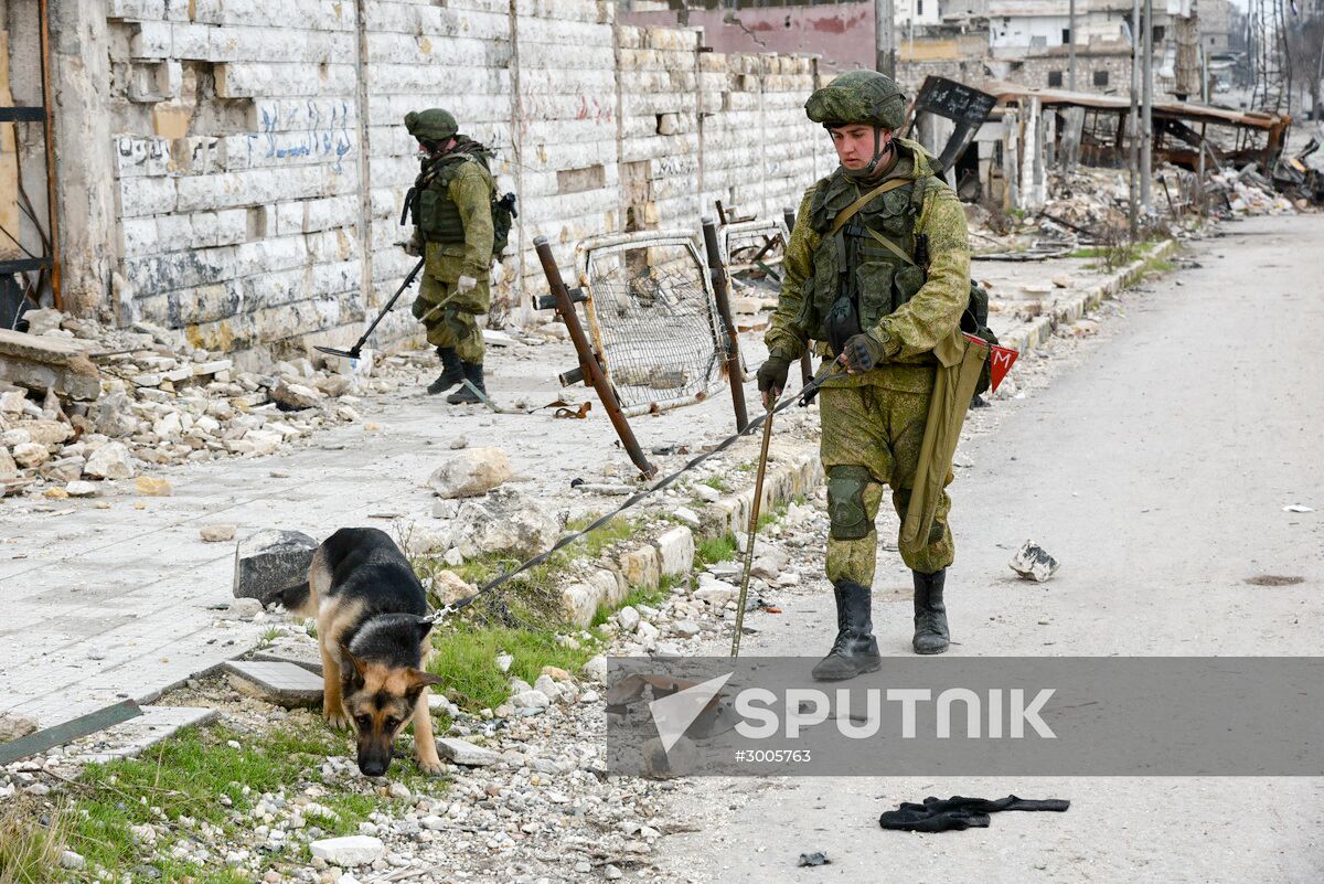 Demining operation in eastern Aleppo