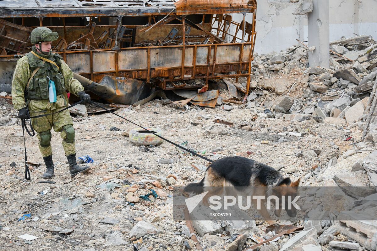 Demining operation in eastern Aleppo