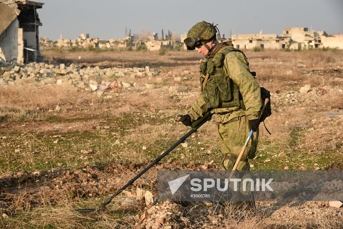 Demining operation in eastern Aleppo
