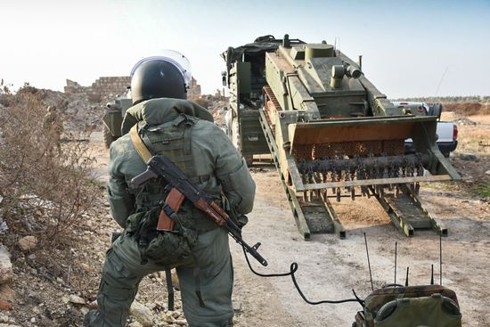 Demining operation in eastern Aleppo