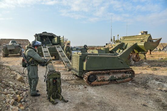 Demining operation in eastern Aleppo