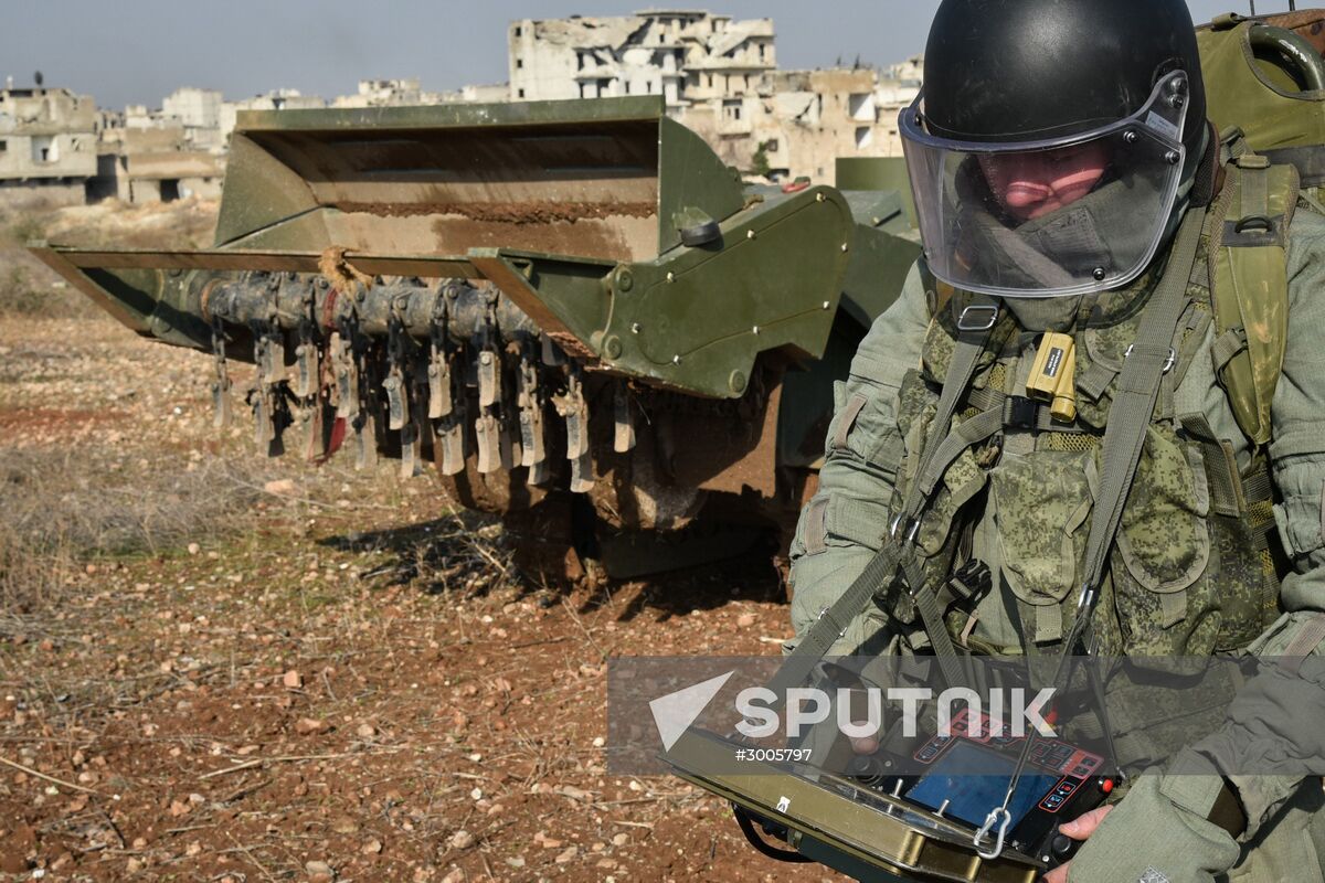 Demining operation in eastern Aleppo