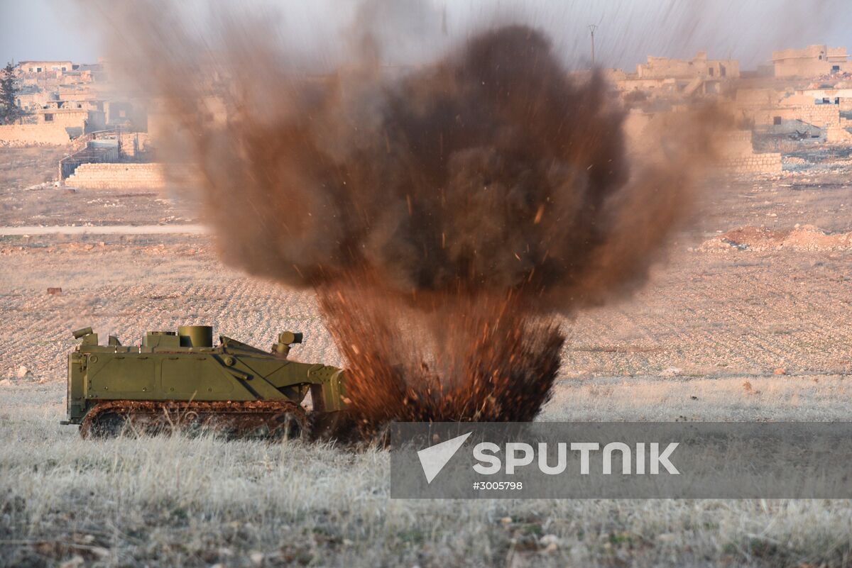 Demining operation in eastern Aleppo