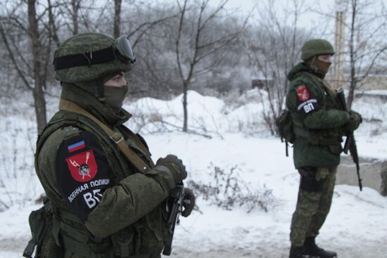 DPR and Ukraine exchange war prisoners in Donetsk Region
