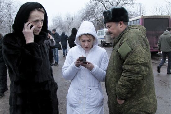 DPR and Ukraine exchange war prisoners in Donetsk Region