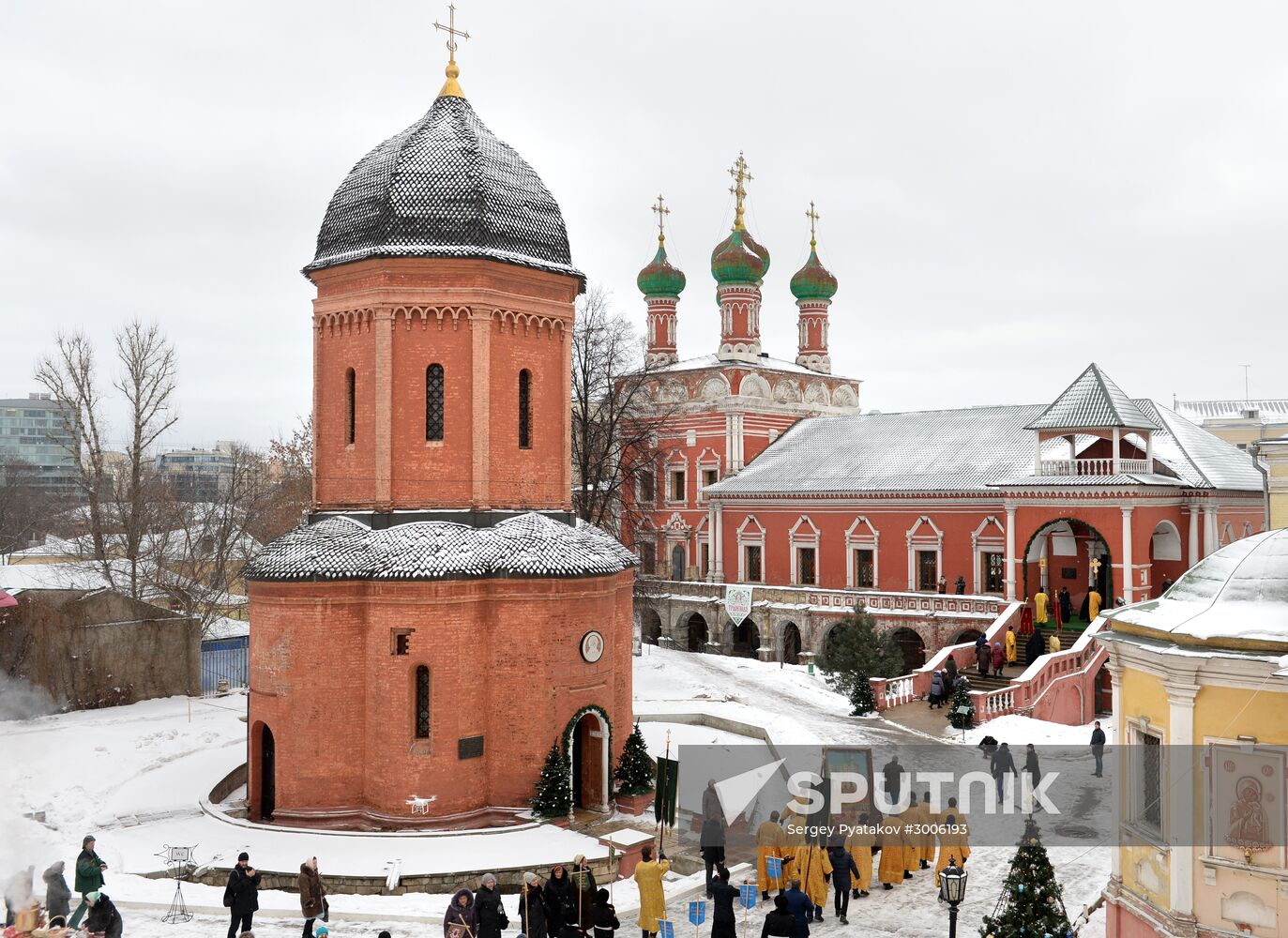 Cross procession in Moscow in memory of Saint Peter, Metropolitan of Moscow