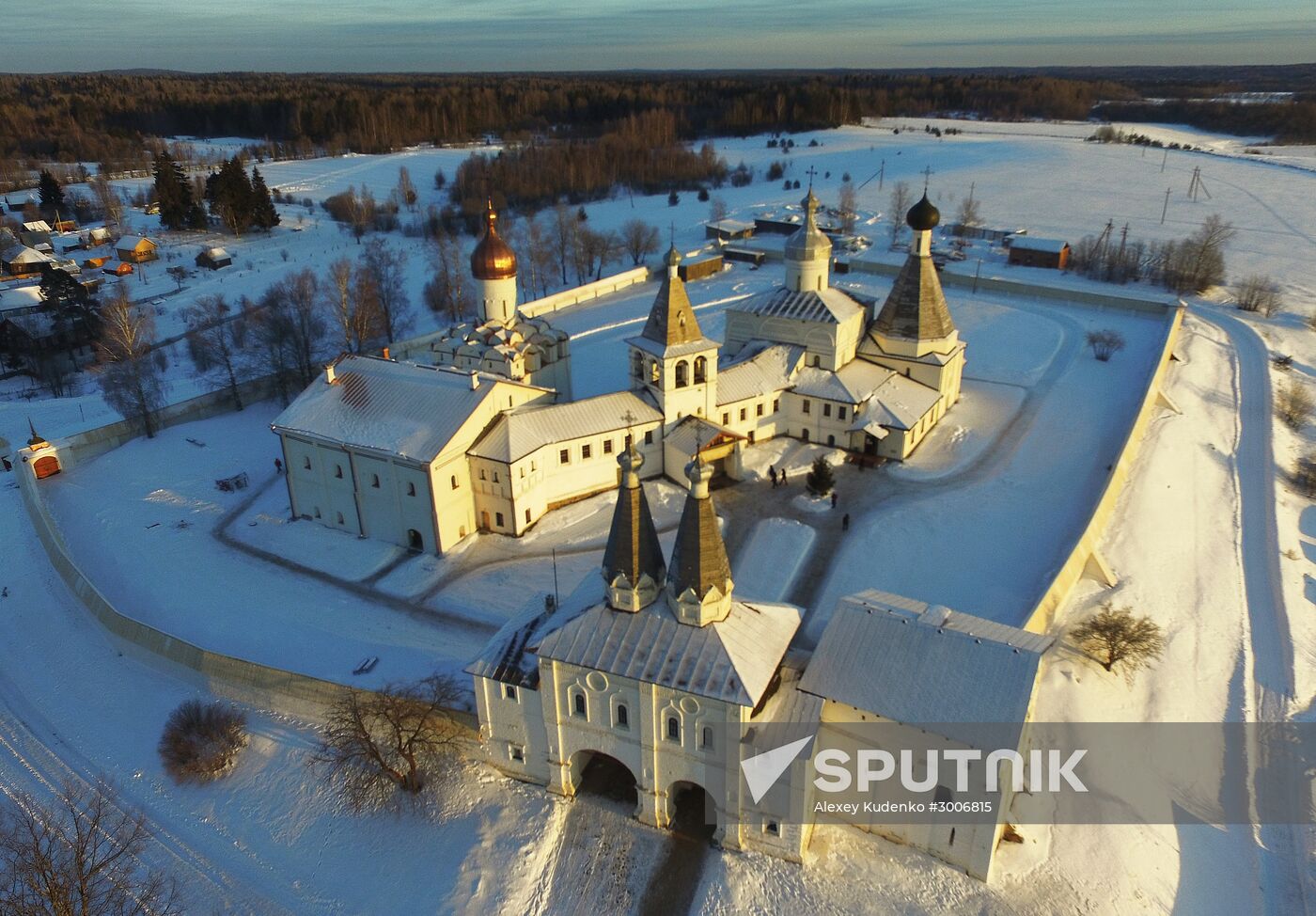 Central Russia monasteries and churches