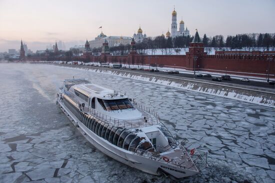 Abnormally cold weather in Moscow