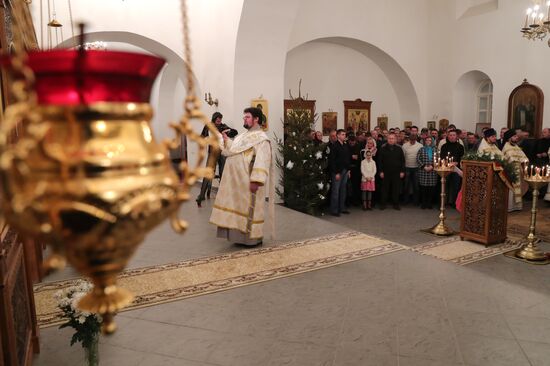 President Putin attends Christmas service