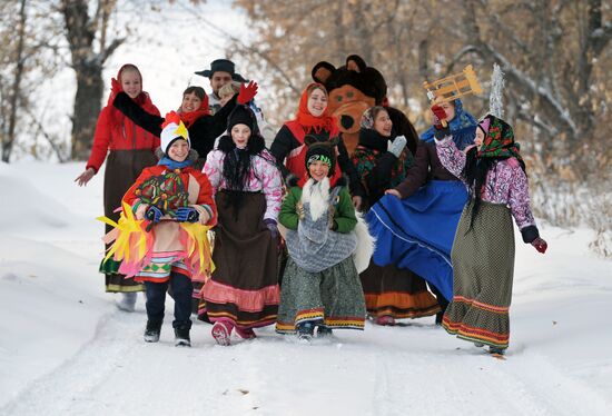 Christmas fortune telling and carol singing in Chelyabinsk Region