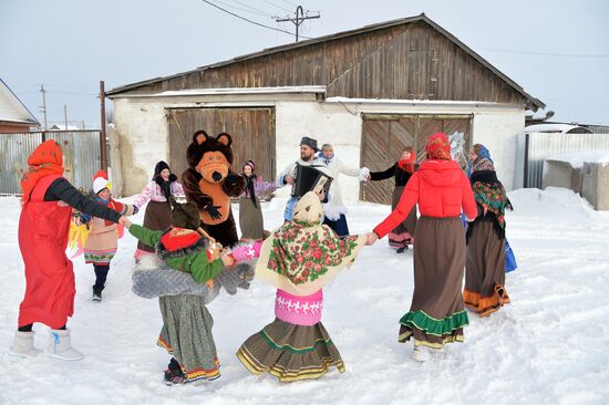 Christmas fortune telling and carol singing in Chelyabinsk Region