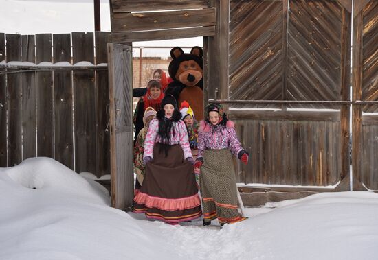 Christmas fortune telling and carol singing in Chelyabinsk Region
