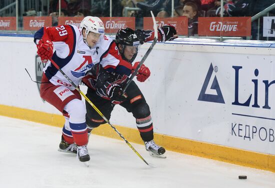 Kontinental Hockey League. Avangard (Omsk Region) vs. Lokomotiv (Yaroslavl)