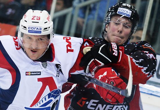 Kontinental Hockey League. Avangard (Omsk Region) vs. Lokomotiv (Yaroslavl)