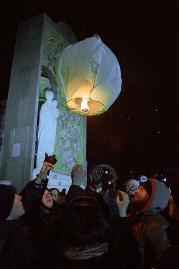 Vigil in memory of Donbass victims