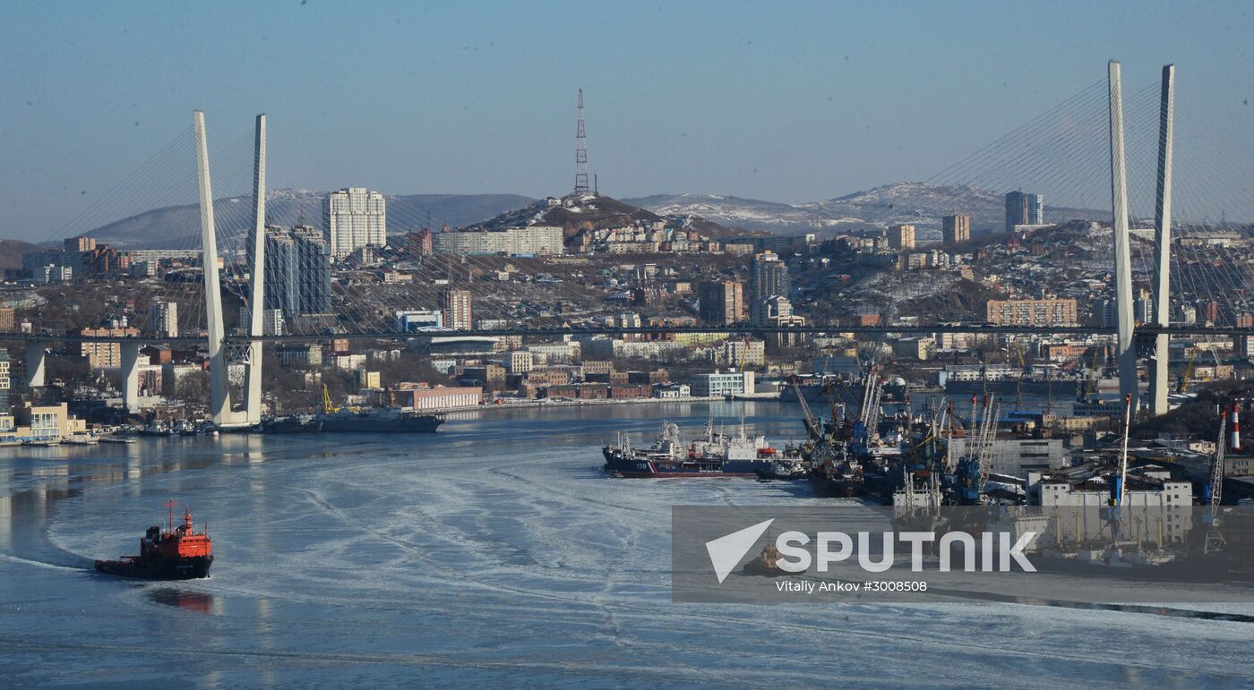Tough ice situation in Vladivostok waters