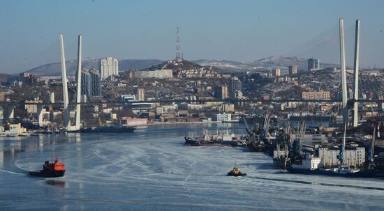 Tough ice situation in Vladivostok waters