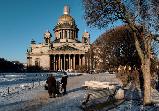 St. Petersburg authorities hand ownership of St. Isaac's Cathedral over to Russian Orthodox Church