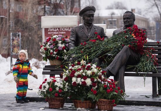 Unveiling of Sergei Korolev and Yuri Gagarin monument