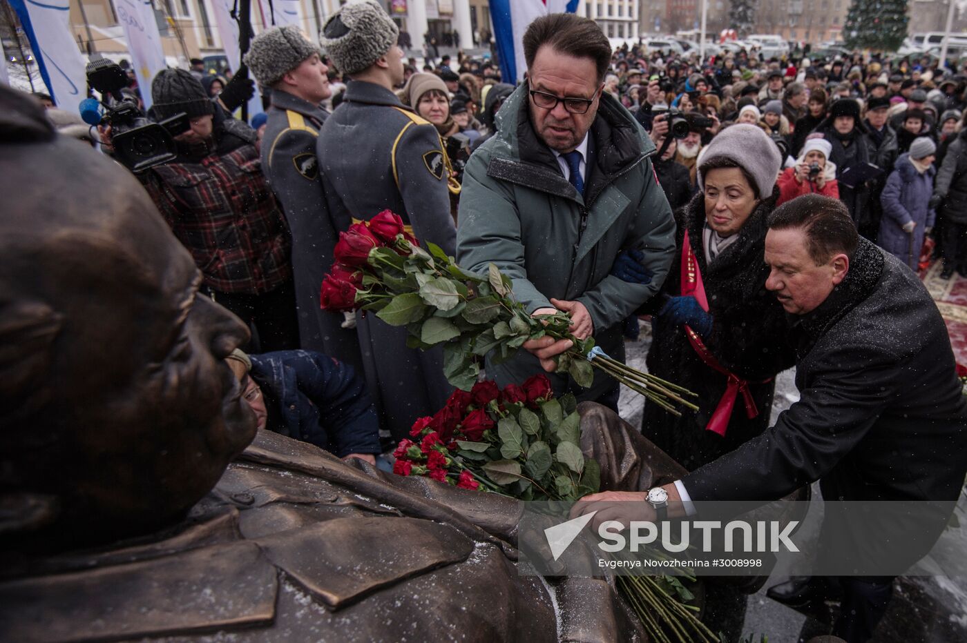 Unveiling of Sergei Korolev and Yuri Gagarin monument