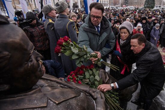 Unveiling of Sergei Korolev and Yuri Gagarin monument