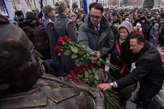 Unveiling of Sergei Korolev and Yuri Gagarin monument