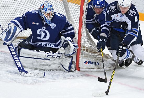 Ice hockey. KHL. Dynamo Moscow vs. Neftekhimik