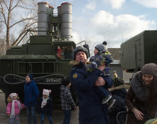 S-400 regiment enters on duty in Crimea