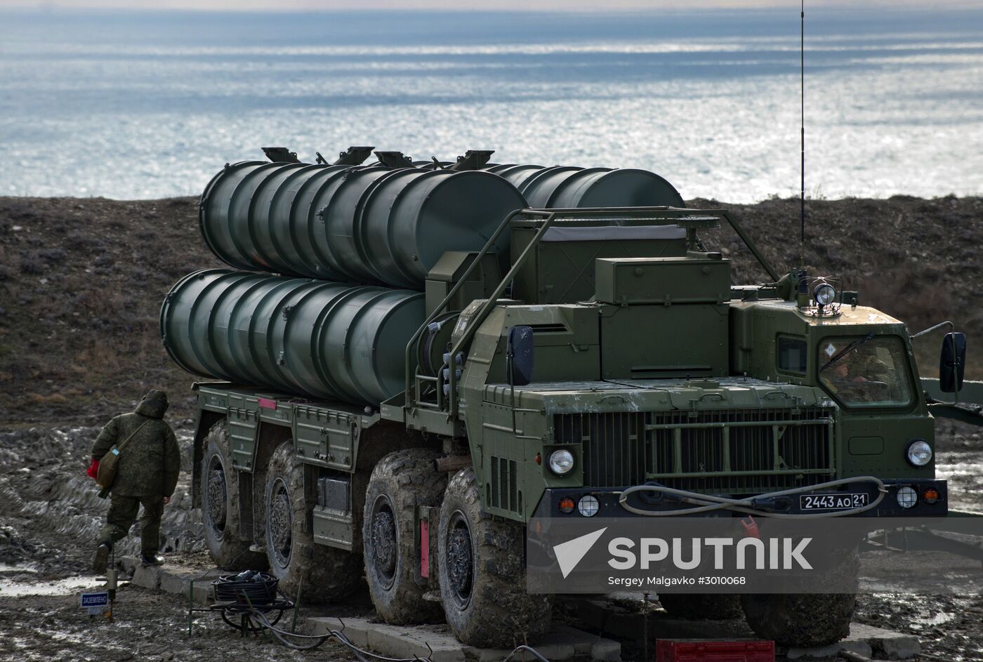 S-400 regiment enters on duty in Crimea
