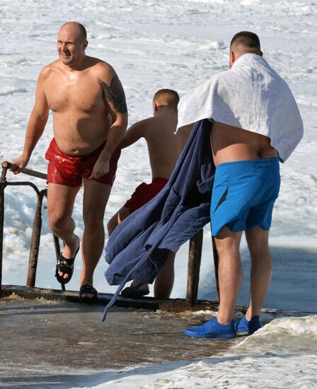 Morzh (Walrus) winter swimming club in Vladivostok
