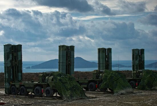 S-400 regiment enters on duty in Crimea