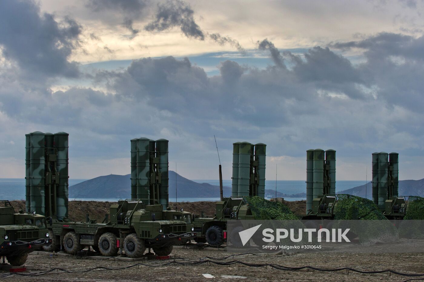 S-400 regiment enters on duty in Crimea