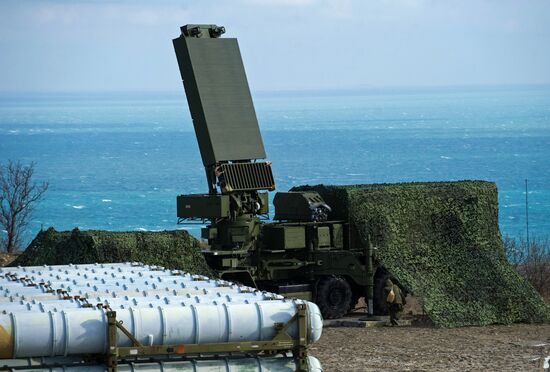 S-400 regiment enters on duty in Crimea