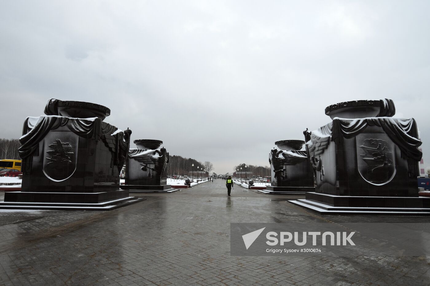 Mourning Tu-154 plane crash victims