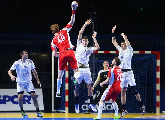 The 2017 IHF World Men's Handball Championship. Poland vs. Russia