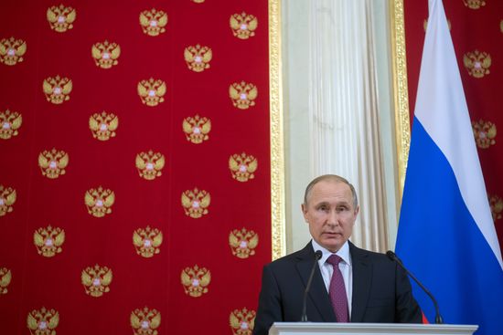 Vladimir Putin meets with Moldovan President Igor Dodon