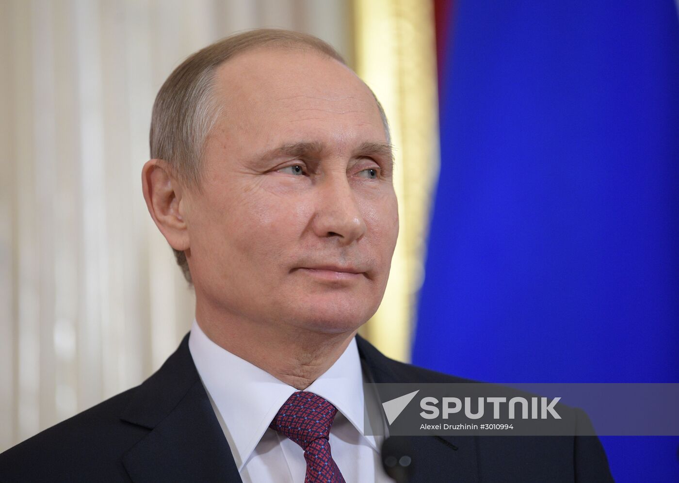 Vladimir Putin meets with Moldovan President Igor Dodon