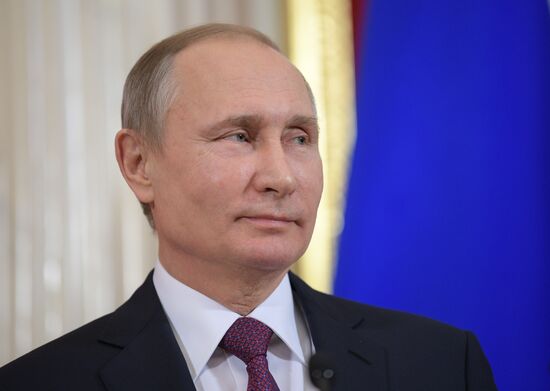 Vladimir Putin meets with Moldovan President Igor Dodon