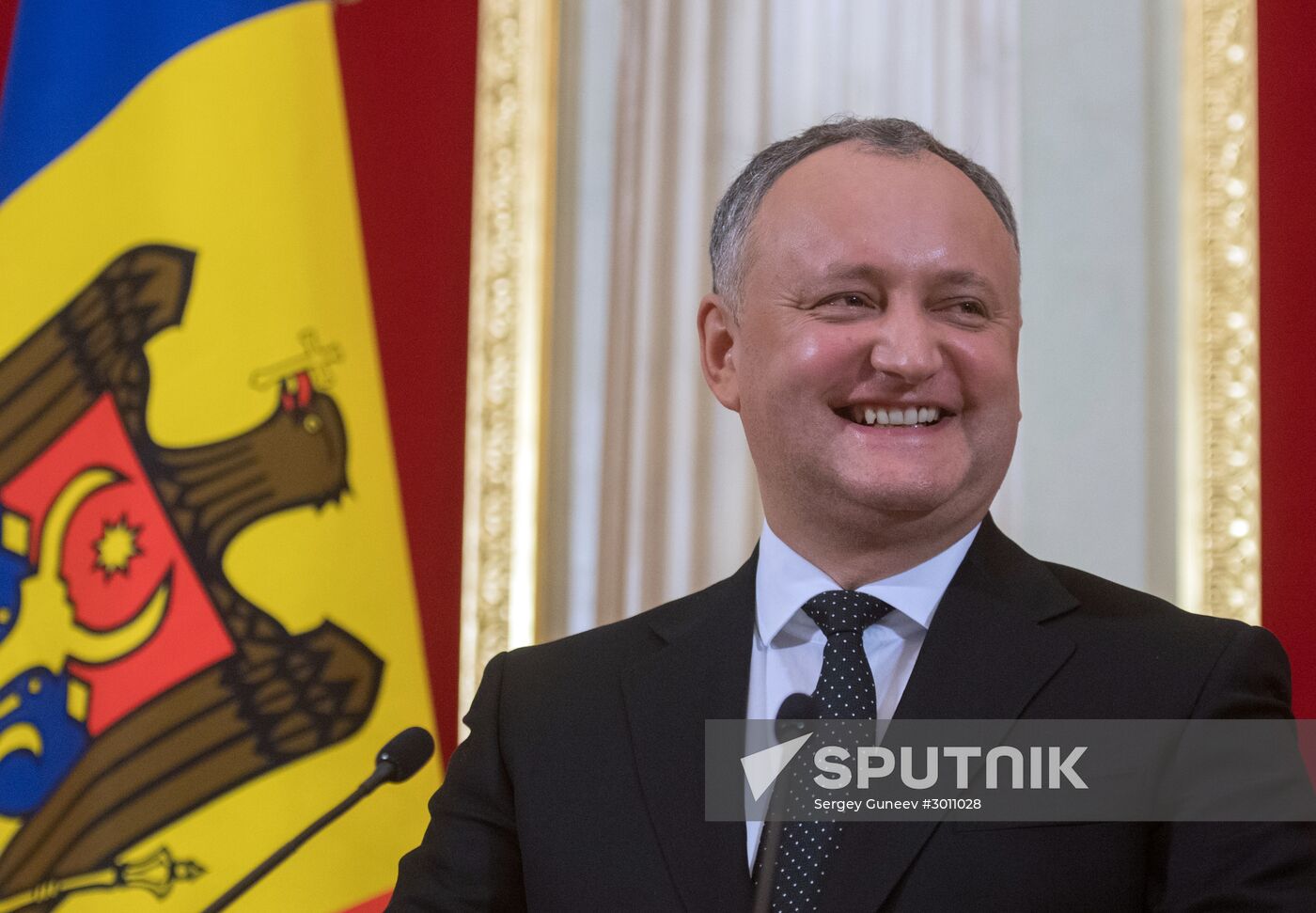 Vladimir Putin meets with Moldovan President Igor Dodon