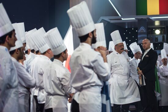 Filming "Kitchen: Last Battle"