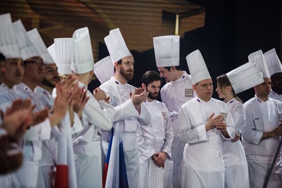 Filming "Kitchen: Last Battle"