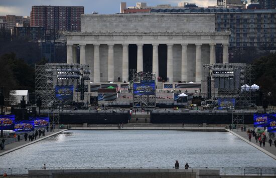 Washington prepares for Trump's inauguration