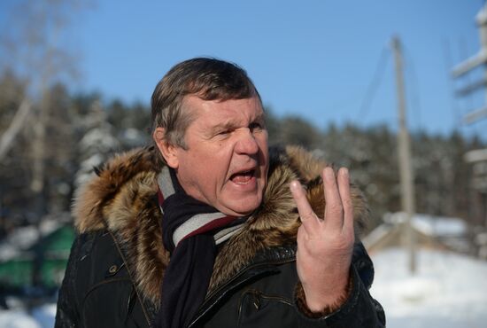 Singer Alexander Novikov gives news conference in Yekaterinburg