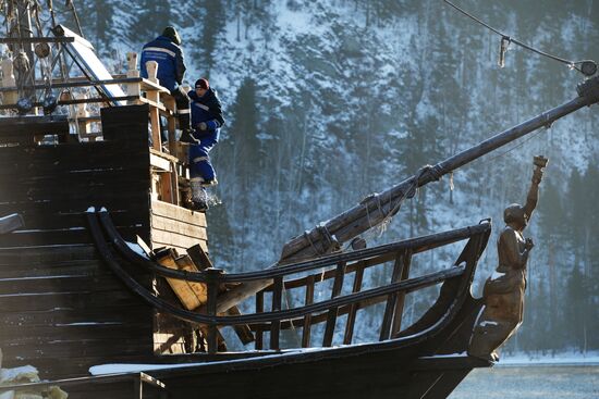 The Black Peral ship in Khakassia