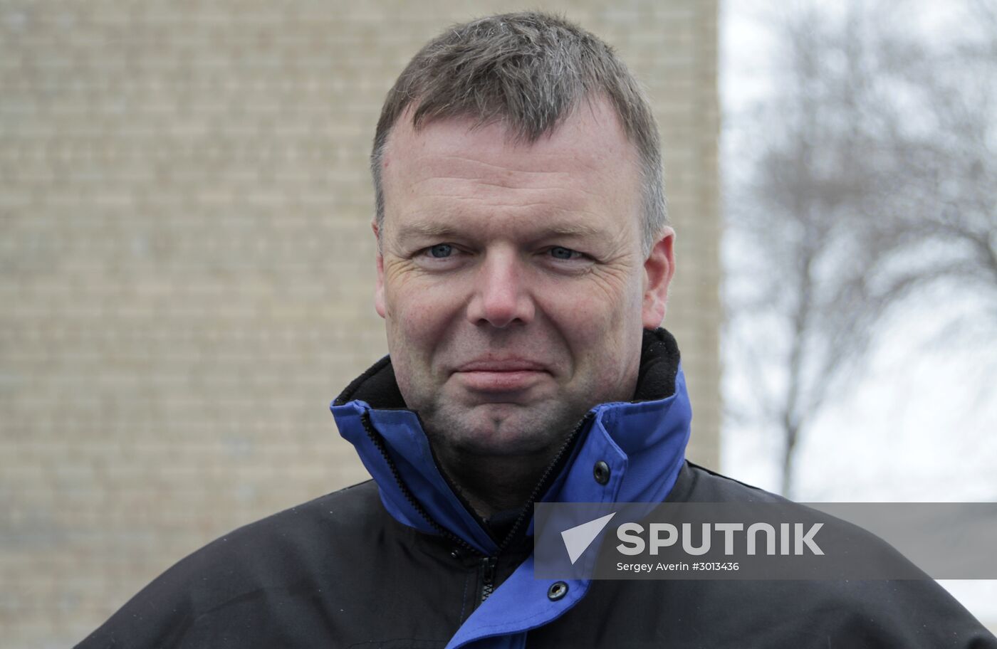 Deputy head of OSCE Mission to Ukraine Alexander Hug visits Alexandrovka school