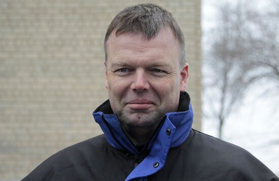 Deputy head of OSCE Mission to Ukraine Alexander Hug visits Alexandrovka school