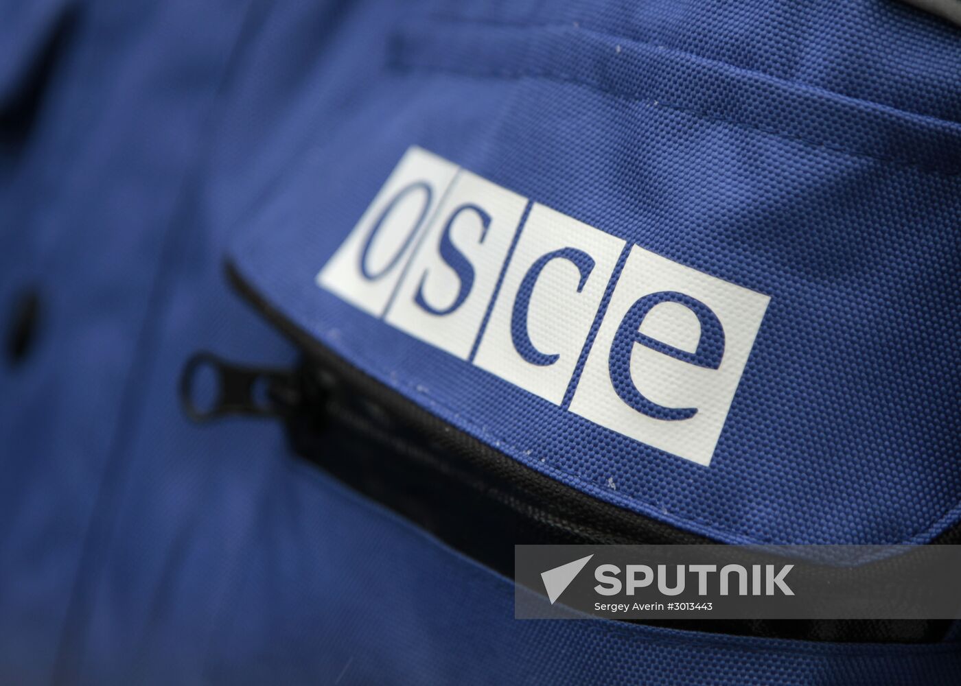 Deputy head of OSCE Mission to Ukraine Alexander Hug visits Alexandrovka school