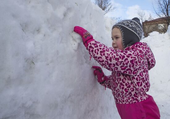Snow fortress built in Yaroslavl Region
