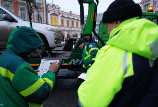 Towing away vehicles in Moscow